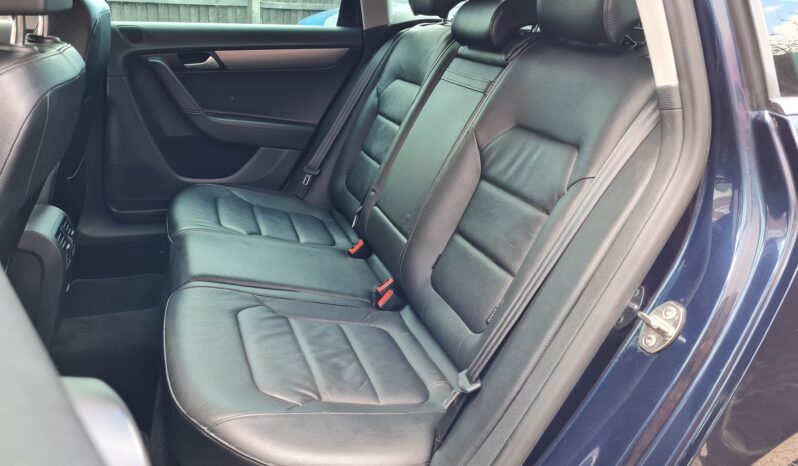 VOLKSWAGEN PASSAT 2.0 TDI Bluemotion Tech Executive Style full