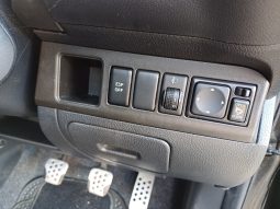 Nissan Note TEKNA 5-Door full