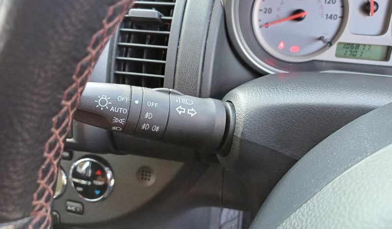 Nissan Note TEKNA 5-Door full