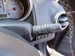 Nissan Note TEKNA 5-Door full