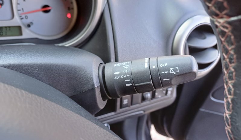 Nissan Note TEKNA 5-Door full