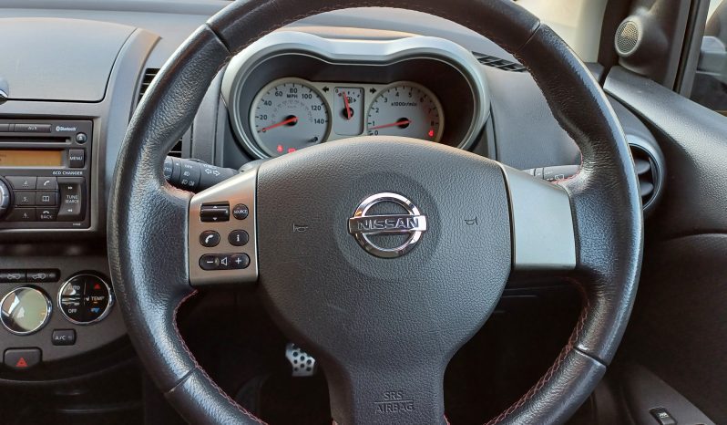 Nissan Note TEKNA 5-Door full