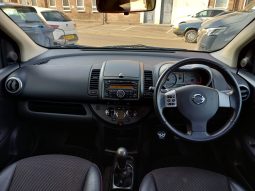 Nissan Note TEKNA 5-Door full