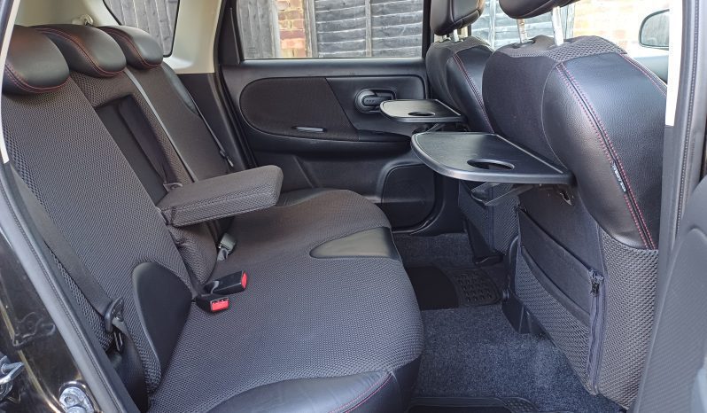 Nissan Note TEKNA 5-Door full