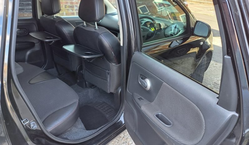 Nissan Note TEKNA 5-Door full