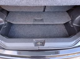 Nissan Note TEKNA 5-Door full