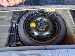 Nissan Note TEKNA 5-Door full