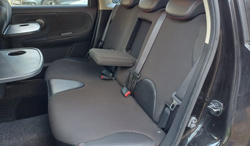 Nissan Note TEKNA 5-Door full