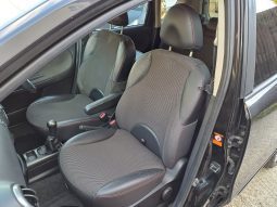Nissan Note TEKNA 5-Door full