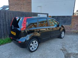 Nissan Note TEKNA 5-Door full