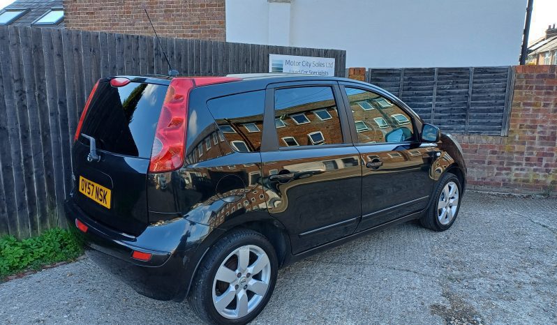 Nissan Note TEKNA 5-Door full