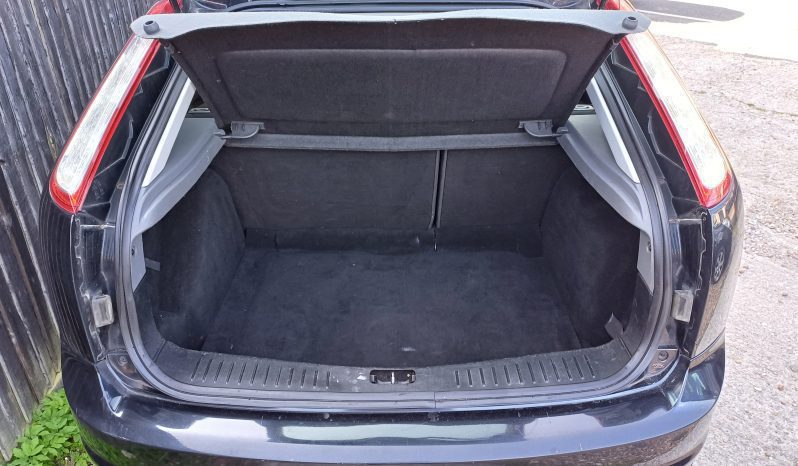 2008 Ford Focus ZETEC 5-Door full