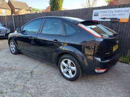 2008 Ford Focus ZETEC 5-Door full