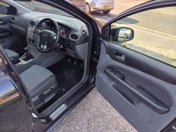 2008 Ford Focus ZETEC 5-Door full