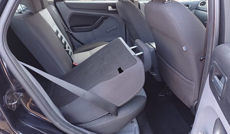 2008 Ford Focus ZETEC 5-Door full