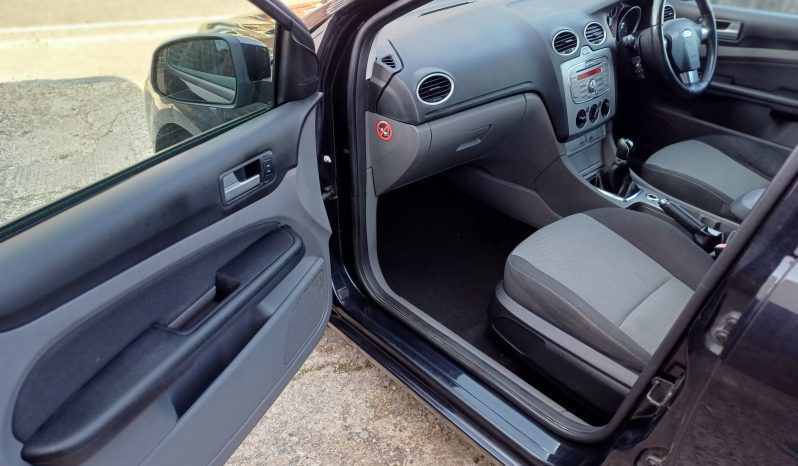 2008 Ford Focus ZETEC 5-Door full