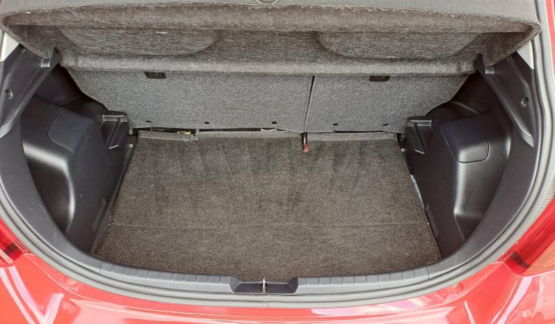 2014 Toyota Yaris Sport Vvt-I full