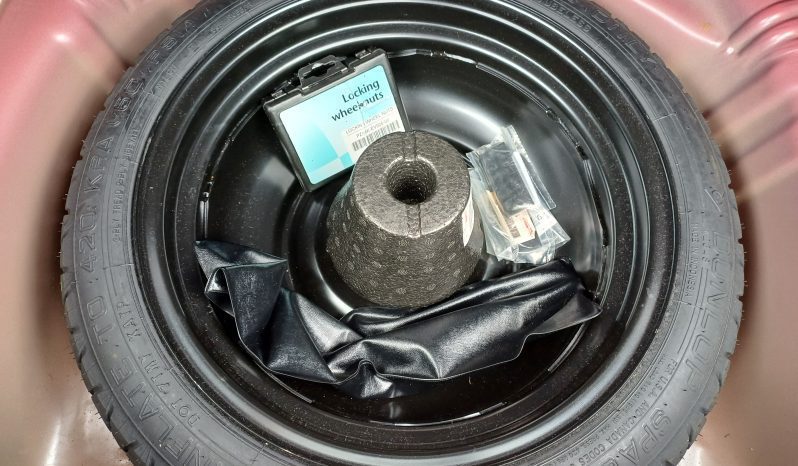 2014 Toyota Yaris Sport Vvt-I full