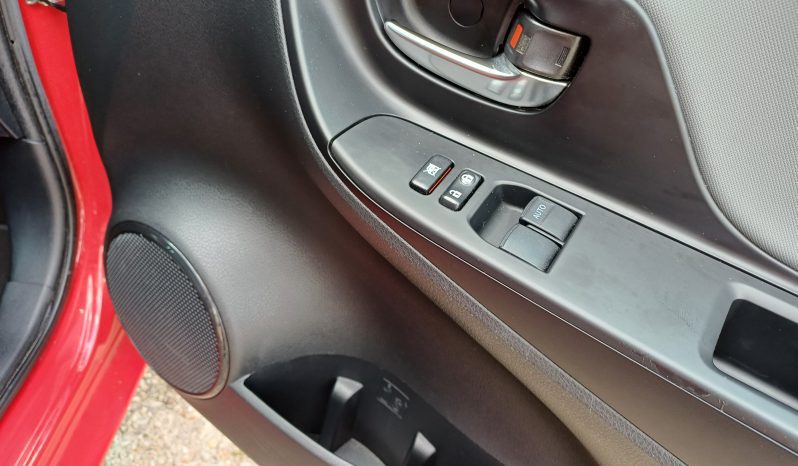 2014 Toyota Yaris Sport Vvt-I full