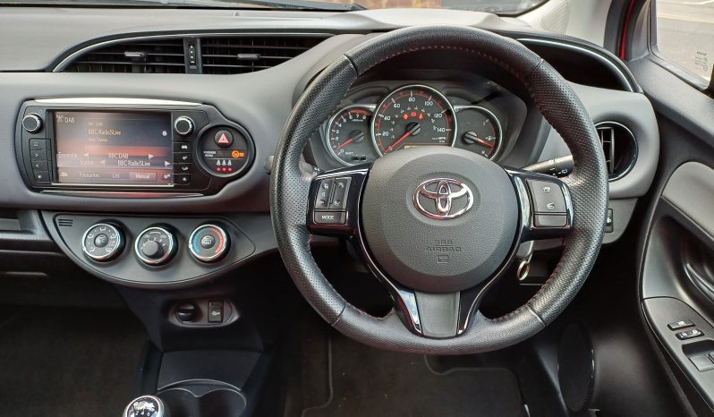 2014 Toyota Yaris Sport Vvt-I full