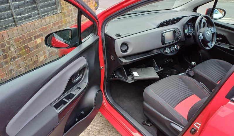 2014 Toyota Yaris Sport Vvt-I full