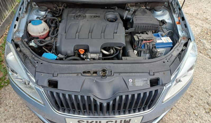 SKODA FABIA 1.6 TDI CR 90 SE 5dr full