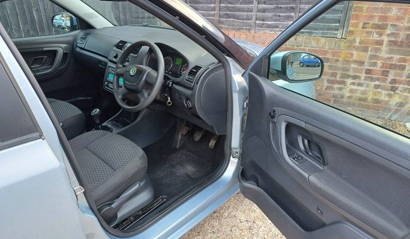 SKODA FABIA 1.6 TDI CR 90 SE 5dr full