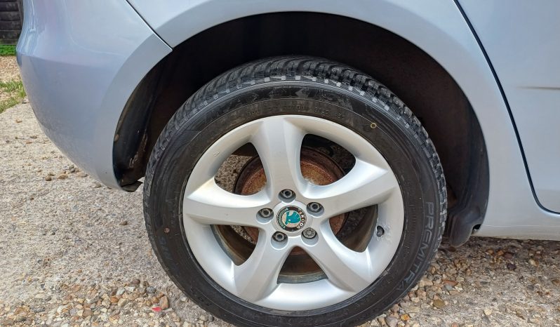 SKODA FABIA 1.6 TDI CR 90 SE 5dr full