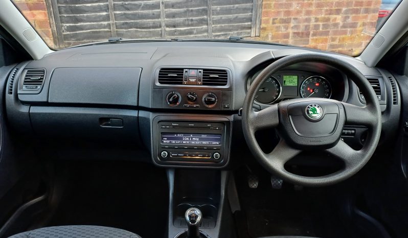 SKODA FABIA 1.6 TDI CR 90 SE 5dr full