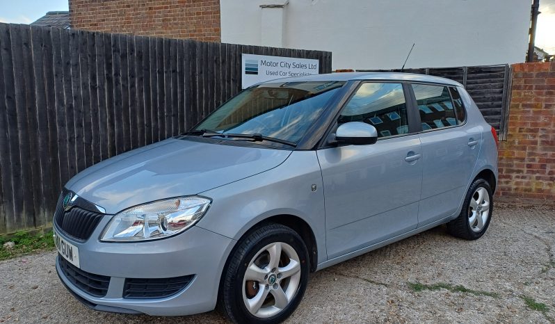 SKODA FABIA 1.6 TDI CR 90 SE 5dr full