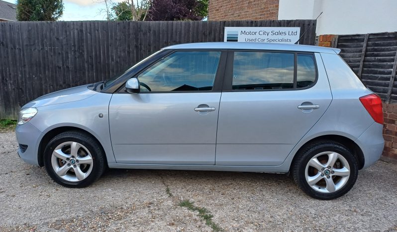 SKODA FABIA 1.6 TDI CR 90 SE 5dr full