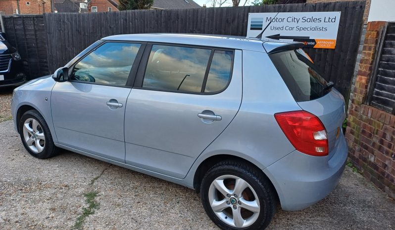 SKODA FABIA 1.6 TDI CR 90 SE 5dr full