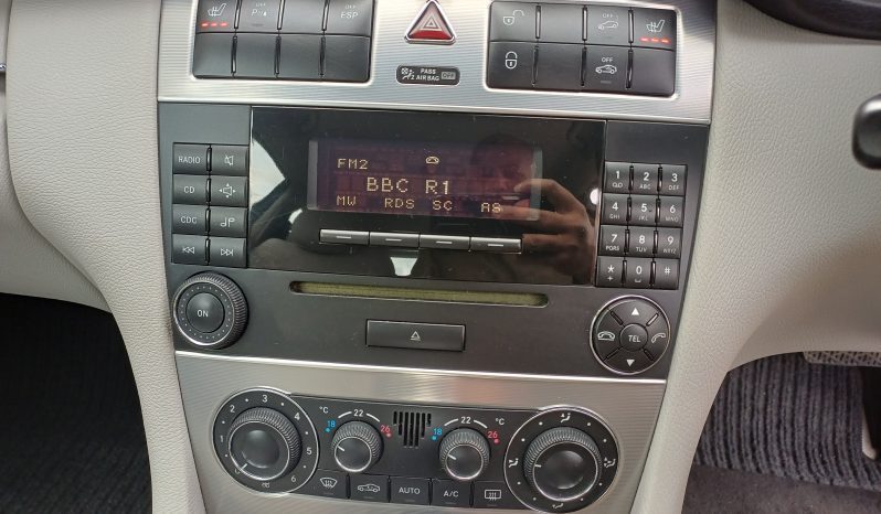 2007 MERCEDES-BENZ C CLASS C180K SE 3dr Auto full