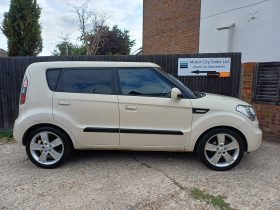 2009 KIA SOUL 1.6 Shaker 5dr