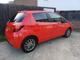TOYOTA YARIS 1.33 VVT-i Icon 5dr