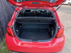 TOYOTA YARIS 1.33 VVT-i Icon 5dr